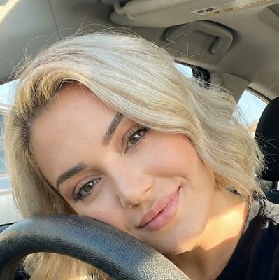 tatlhayat16's profile picture. ‘Bütün devrimler iblislerle savaşarak başlar ‘