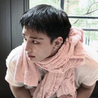 limerenciie's profile picture. -Born to B-