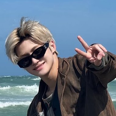 twsjihoon's profile picture. Driven by unwavering passion and rhythm, he continues to grow, becoming not only an exceptional dancer but also Kyujin’s one and only, Han Jihoon.