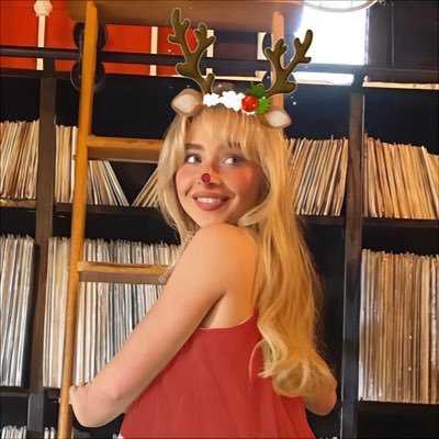 emailsnsweet's profile picture. pop musics #1 fan 🎀 | boston + nyc, 24 | seen sabrina, madison, and role model! 💌 @SabrinaAnnLynn