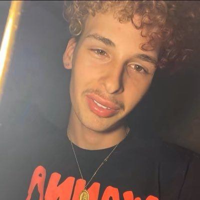 iamzahkai's profile picture. Leave me alone