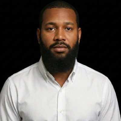 IY4R0_XD's profile picture. Chaos in check | Heart bigger than a kingdom | King of heroes | Building ideas | Breaking limits | Dream chaser_Risk taker 👑⚡💡