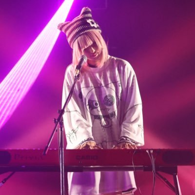 Citroon_des's profile picture. シトロPです。KVS所属17歳です。主にYouTubeに歌ってみた動画やオリジナル曲、、重音テト、音街ウナとのデュエット動画など出しています！ 依頼待ってますhttps://t.co/yXmZ61phus