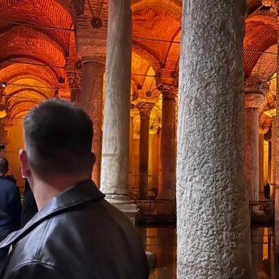 alonebra2's profile picture. 💙💛