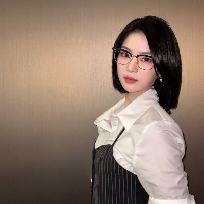 chciby's profile picture. ꒰ ❦ ꒱⠀𝑷𝒂𝒓𝒐𝒅𝒚, hearted madame ♡𓂅⋆ resembled o' celestial hymn. StayC' s 천사 같은 .. 🎀⊹ 𝑳𝒆𝒆 𝑰𝒔𝒂! sweet & divine soul, 경례를 했다. 2002⠀──⋆ ✧