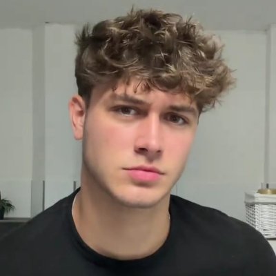 gablantsov's profile picture. Omniverse.