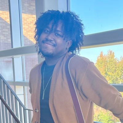 iMunchOreos_'s profile picture. handsome and beautiful