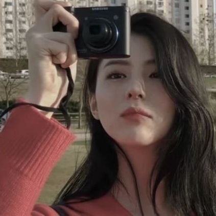 ruexdz's profile picture. —mostly 24/7 yapping about kdrama and series