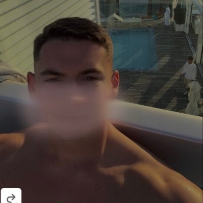 Fvzs77's profile picture. 