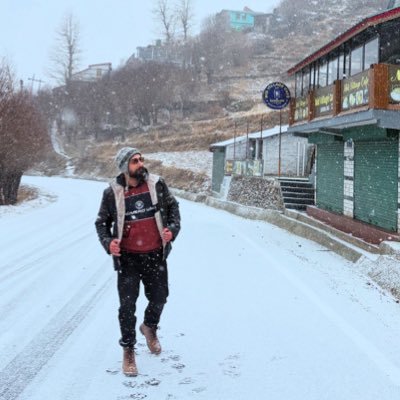 vintage__viking's profile picture. The one who has attained the knowledge of truth is free from all bonds and limitations…🇮🇳