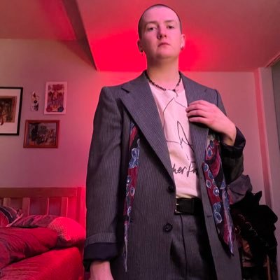 BinchIguess59's profile picture. faggot-presenting bisexual. T4T demon. available for birthdays and divorces.