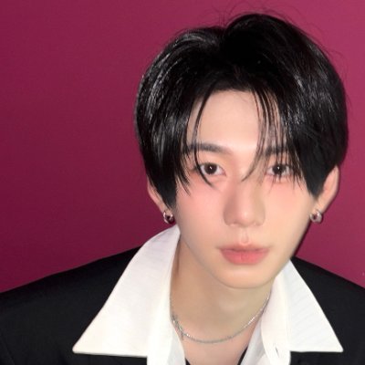 parkhanniee's profile picture. AHOF OT9 | Park Han biased~