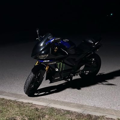 dprdan3's profile picture. 高知(21)YZFr3 Monster
