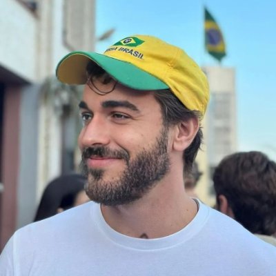redmidnall's profile picture. Vivo de opiniões não solicitadas.