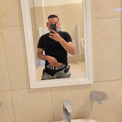 GNInter96's profile picture. Militar. 27 años