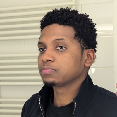 CallebDev's profile picture. I work on a 9-5 scale and I build side projects.
software engineering — mathematics — bouldering — swimming