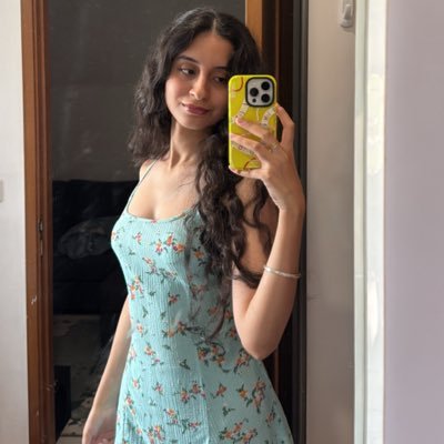 jaaakriti's profile picture. up & abusing pretty privilege what’s new