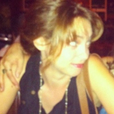 missyrivs's profile picture. shoutout to milfs and figure skaters. gotta be two of my favourite genders