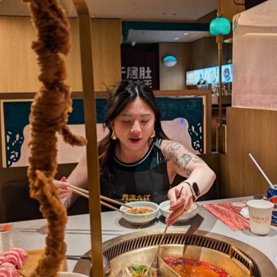 AuthorHien's profile picture. she/her • (mostly) #SpecFic writer • Pushcart & Best of the Net nom • TWIN TIDES (Delacorte, Fall ‘25) • rep: @katedetweiler