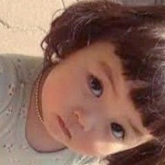 noscoffeeee's profile picture. ٰوكيف لي أن استردّني وكلّي وشم خطّ على جبين خافقيه!؟ٰ