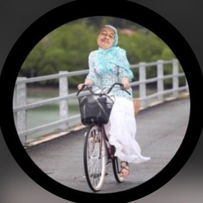 shxhrxlxr's profile picture. RT hanya untuk mengeruhkan keadaan | Practicing muslim | Proud Kelantan | #RakanCowayAnda #StayPressed ✨👇