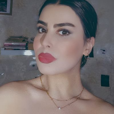 liliii_73's profile picture. 