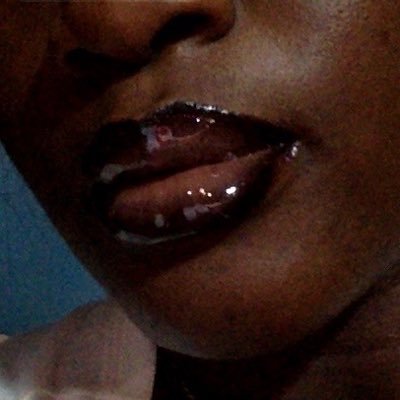 skyydiver001's profile picture. brand strategist, feminist, GOAT.