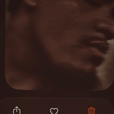 evilsmile004's profile picture. 💜