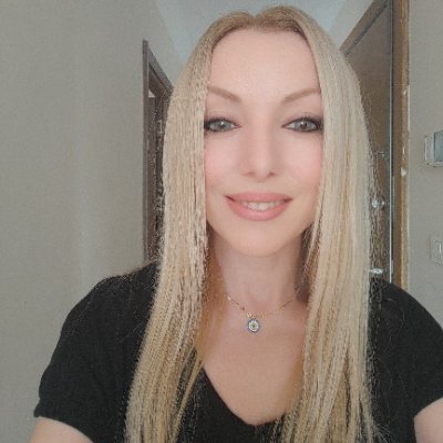 borsa_queenm's profile picture. Kabataş Erkek Lisesi 👩‍🎓
Yıldız Teknik Ü. Mimarlik ŞBP👩‍🎓
📌instagram👉https://t.co/ZfbPJmqpI9