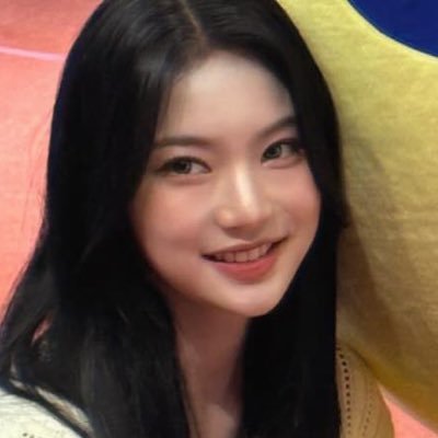 aista's profile picture. Miss Kitty takes over 86th Issue.