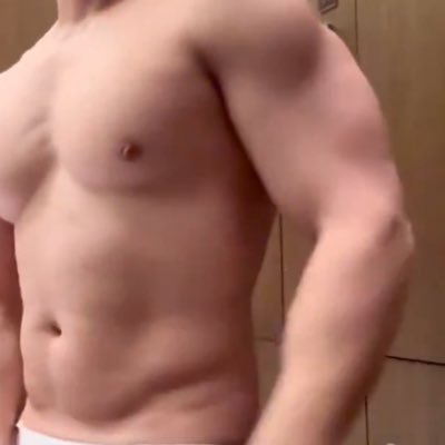 kmtj222179's profile picture. 