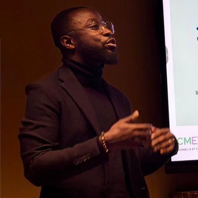 TomFord1406's profile picture. 38ans/ Banquier/ Amoureux du beau jeu et de mon OL depuis 1999, Consultant @GonesArea #TEAMOL @OL @ManUtd🇬🇭🇫🇷🏴󠁧󠁢󠁥󠁮󠁧󠁿