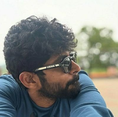 munnamukesh's profile picture. Software Engineer 💻| Capital City🌆 | Guitarist|🎸| 🌄|🎧