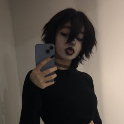 imcryptogoat's profile picture. 🖤cringe, crypto+cosplaying 🇨🇦| 🦇goth internet degen🦇 | ↓ answering DMs + MORE ↓