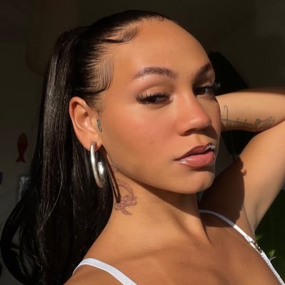 lelebenin9's profile picture. e eu tenho medo de você? arreia a mão na minha cara arreia arreia arreia a mão na minha cara