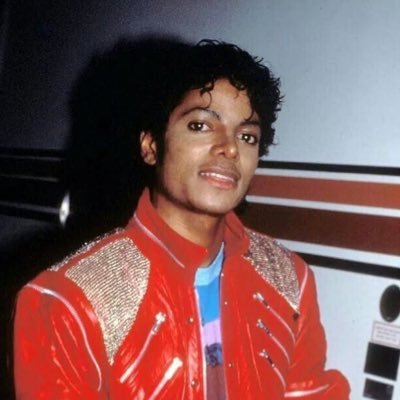 thradmjj's profile picture. nao eh um acervo oficial do michael jackson