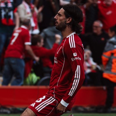 0lostDreams's profile picture. وأما ما ينفع الناس فيمكث في الأرض