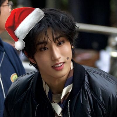 hanjicca's profile picture. E o feat Stray Kids e Laufey hein? cade