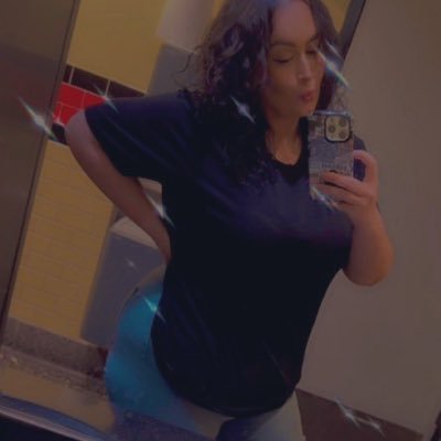 LaPistolaDulce's profile picture. 