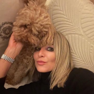 38Anabella's profile picture. Soy Anabella, la chica del Caniche.