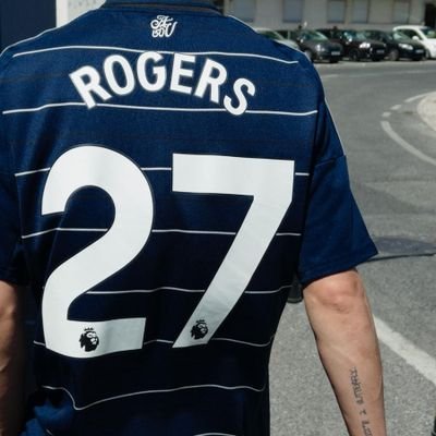 Deli2780's profile picture. AVFC 💜
SLB ❤️