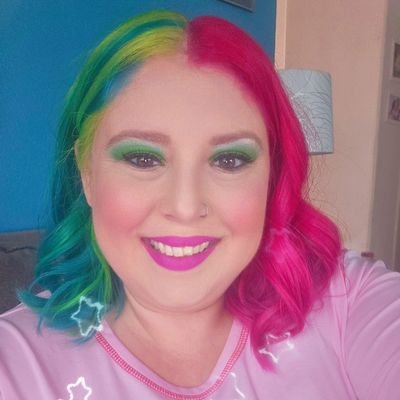 cocoluvs2blaze's profile picture. 🍃Your fav stoner girl |EDM enthusiast🎵|Fashion inspo✨️|Good vibes☮️|Let's blaze 🔥|DM 2 collab💌