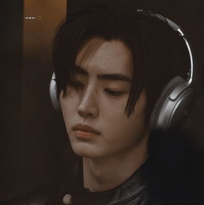 _Mira_____'s profile picture. 