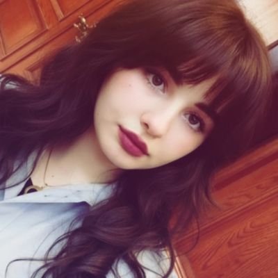 _layllllv's profile picture. 