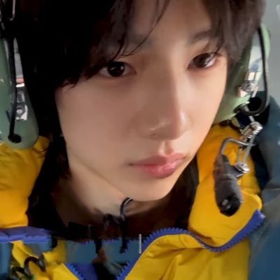 aintfeelingblue's profile picture. #jju #yapps (﹙˓ 🌌 i like the color… just not the feeling it gives ◡̈ ˒﹚) — kinda random sometimes, u’ve been warned. moved from @bluetempting