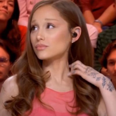 Ariana_Grand_e1's profile picture. Thank u next #1 Stan Block= I own u/ blink Rosie biased, Arianator💓