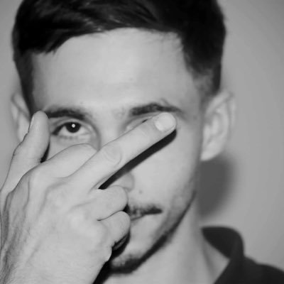 xSymzz's profile picture. Trickshotter since 2024 @SevenFoldMedia