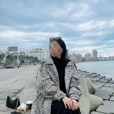 urfavhabiba88's profile picture. Sips tea ☕️.