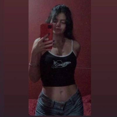 DanielaFrutos9's profile picture. 💙💛💙
Vivir solo cuesta vida

Estudiante frustrada de Enfermería