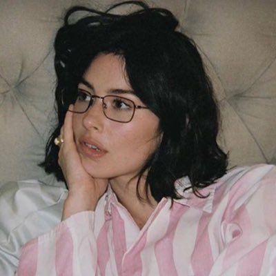 skymemphisss's profile picture. media of @blackvstairss